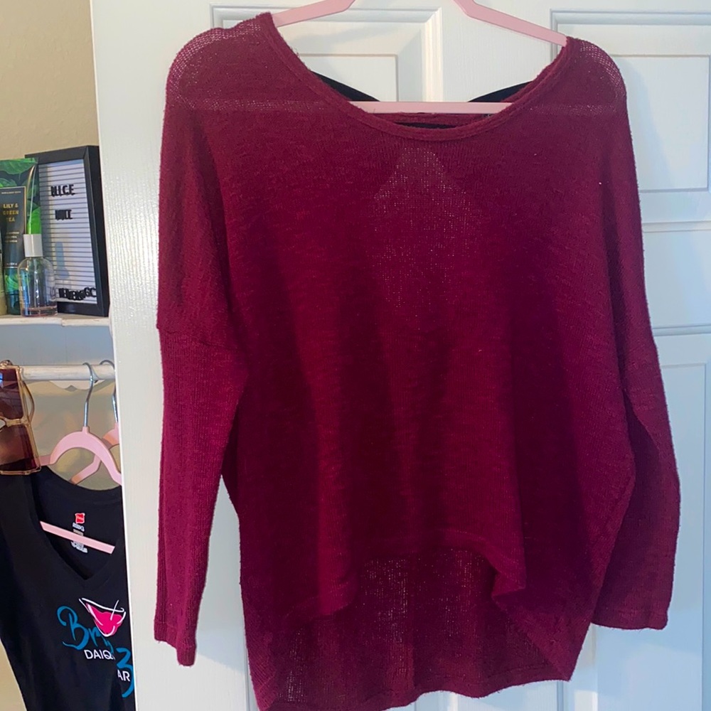 Burgundy top with black bow in back!